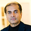 Portrait of Sunil Khilnani; photo und © Hans Glave